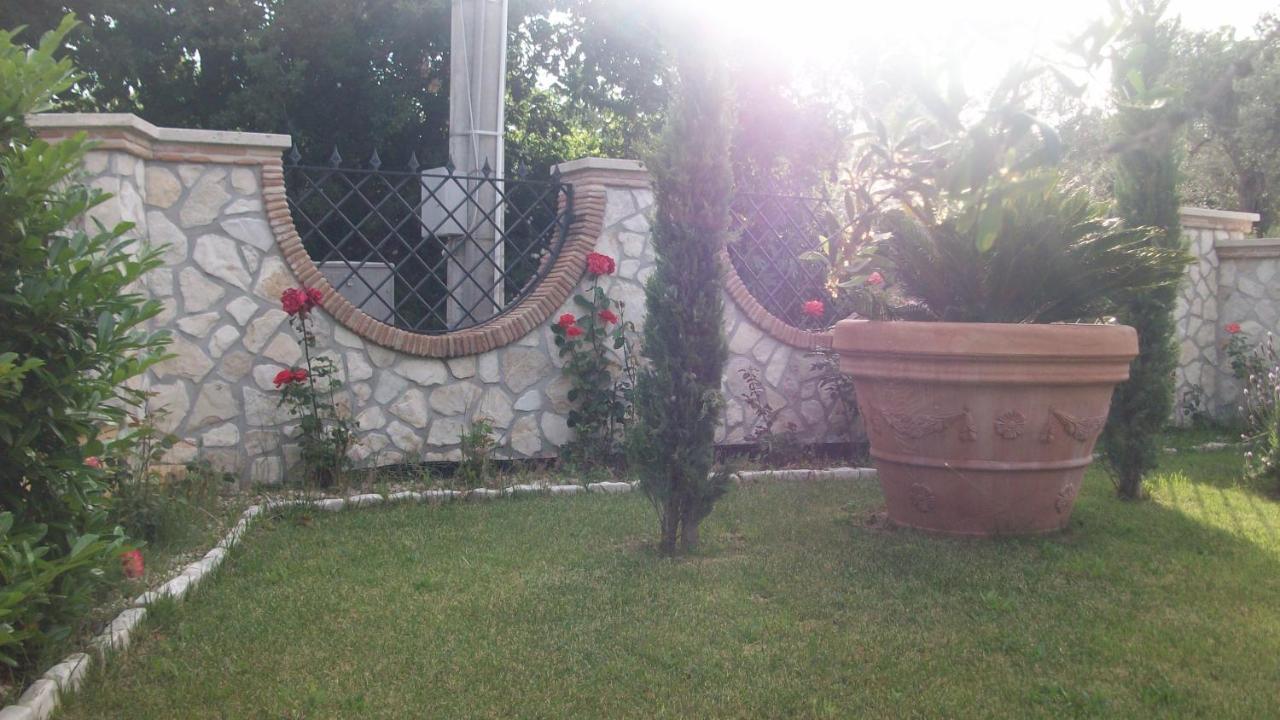 Bed and Breakfast Il Giardino Degli Ulivi Canneto  Exteriér fotografie