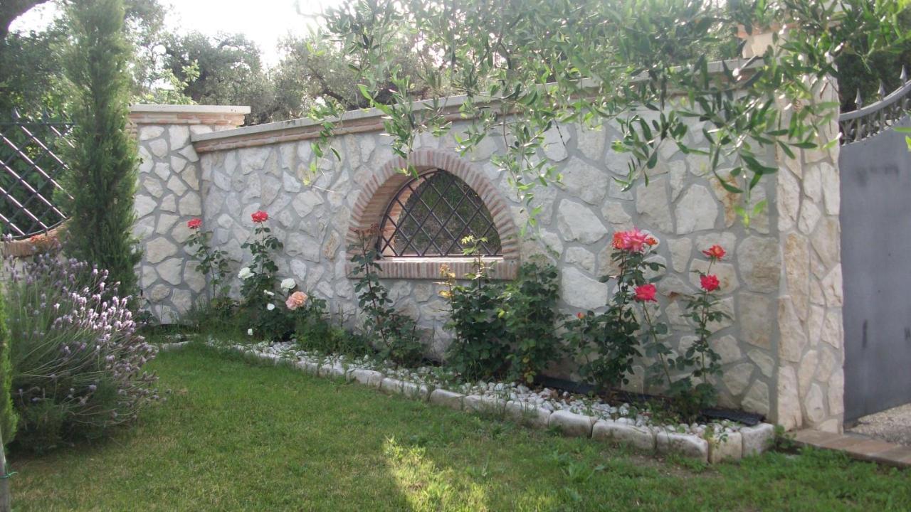 Bed and Breakfast Il Giardino Degli Ulivi Canneto  Exteriér fotografie