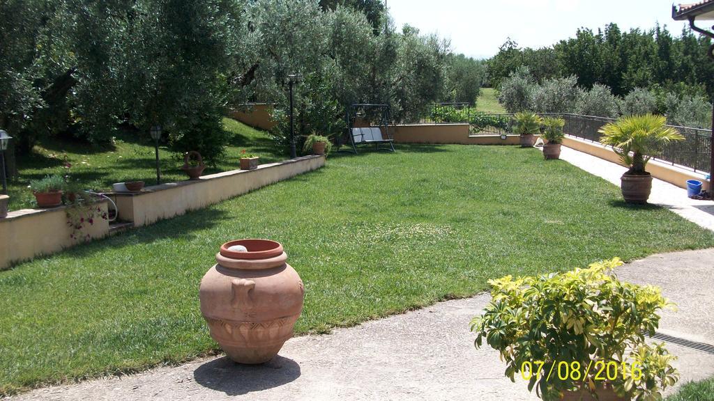 Bed and Breakfast Il Giardino Degli Ulivi Canneto  Exteriér fotografie